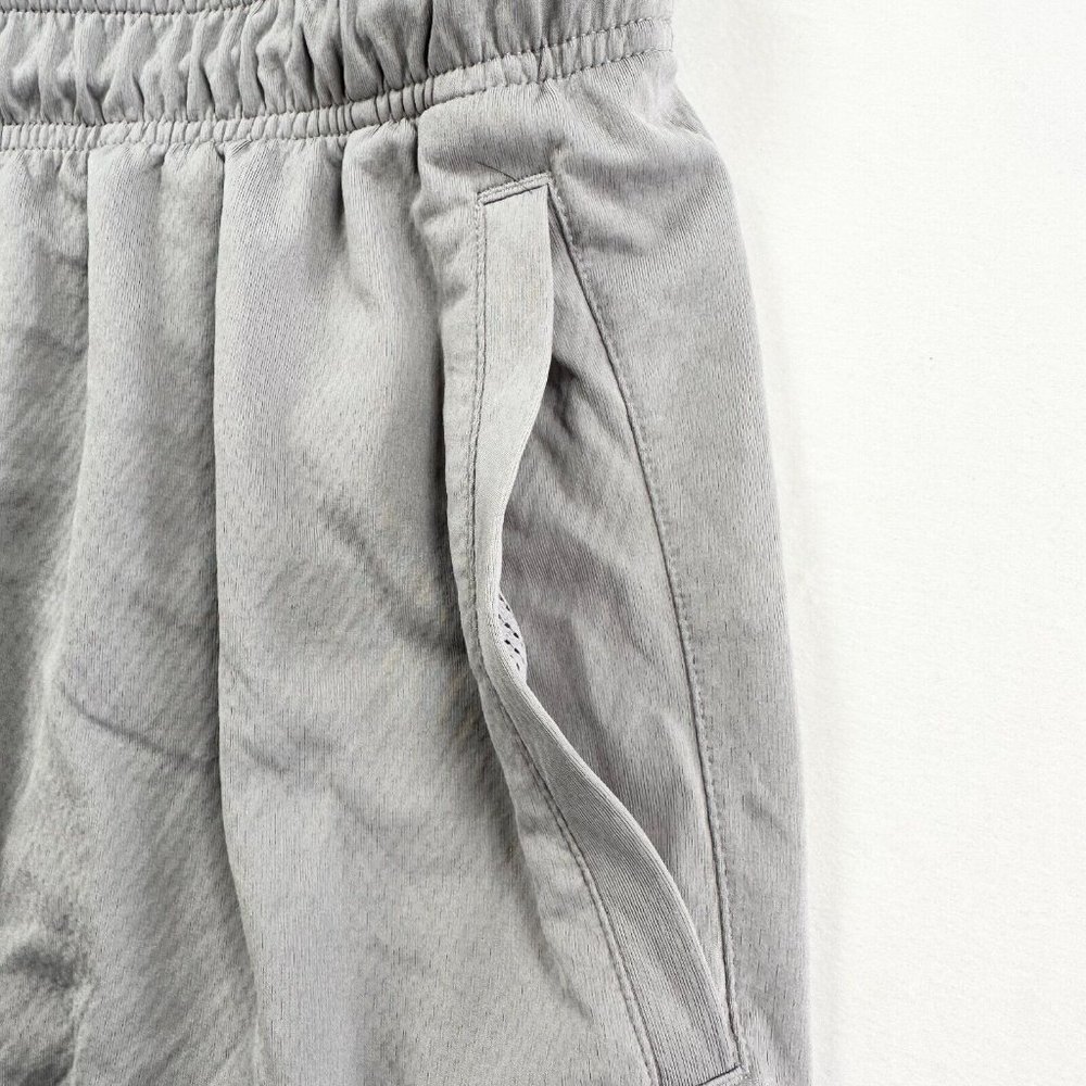 Nike Basketball Shorts Mens XL Grey Dri Fit Lightweight Running Sports Trunks - Picture 3 of 12